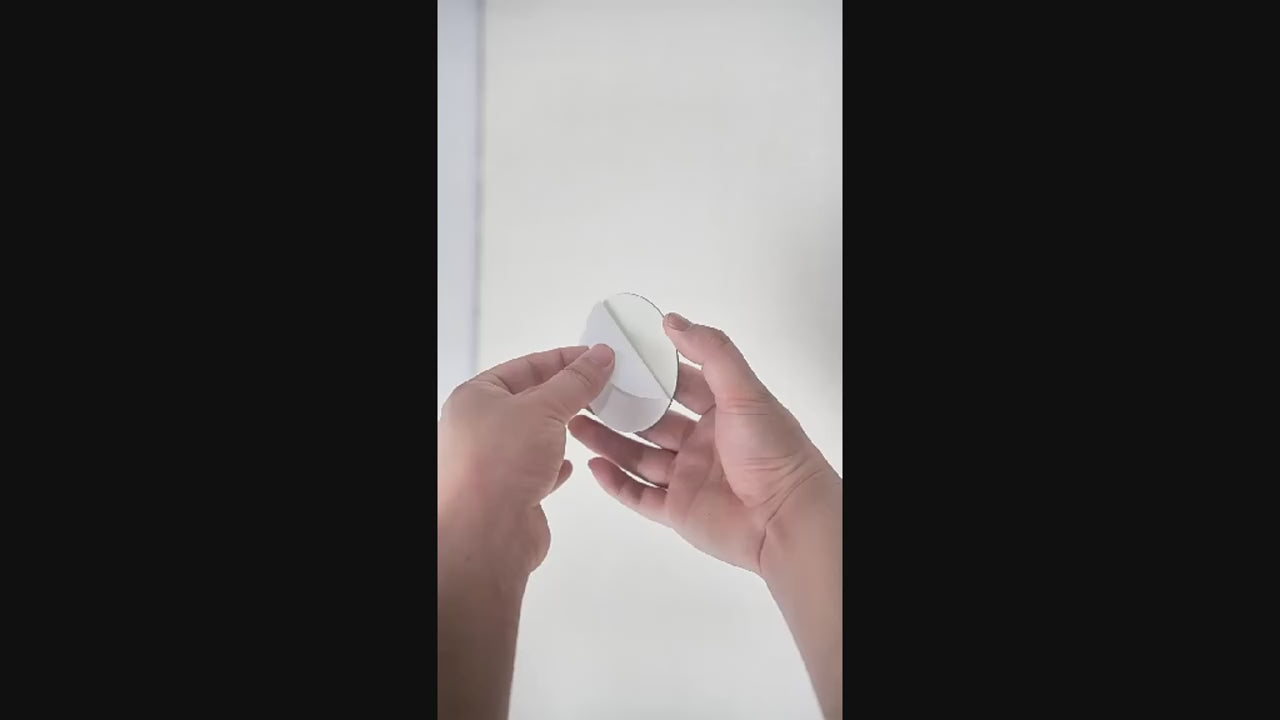  magnetic wall lamp being mounted, tilted and touch-operated